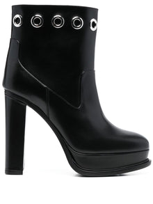  Alexander McQueen heeles boots