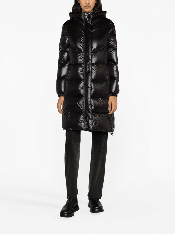 Woolrich quilted raincoat with logo patch
