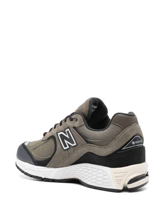 New Balance 2002R Sneakers