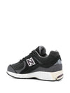 New Balance 2002R Sneakers