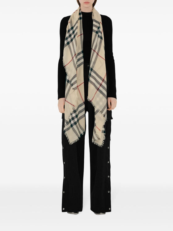 Burberry Check wool scarf