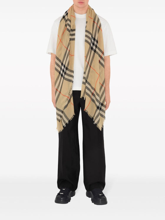 Burberry Check wool scarf