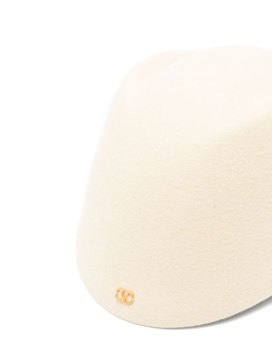 Valentino Garavani Vlogo Signature cream wool hat