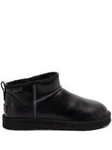  UGG Australia Boots Black