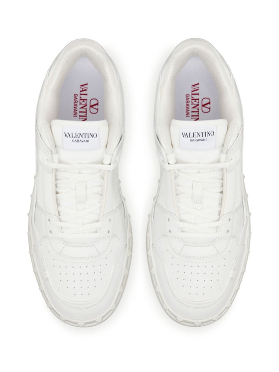 Valentino Garavani Freedots low-top leather sneakers