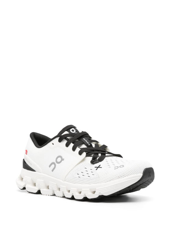 ON Running Cloud X 4 sneakers