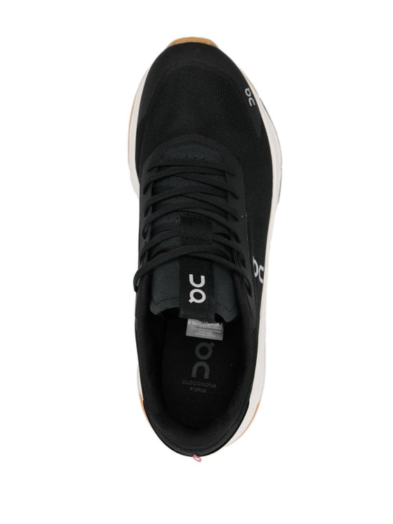 ON Running Cloudnova Form 2 sneakers