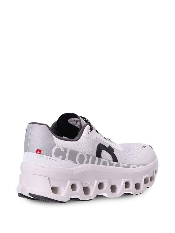 ON Running Cloudmonster trainers
