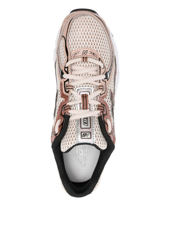 New Balance Sneakers with mesh insert
