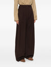 THE LATEST Trousers Brown