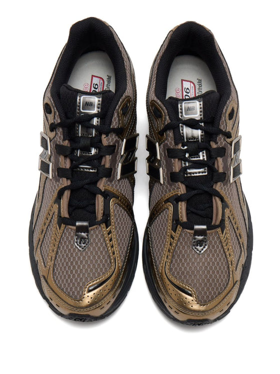 New Balance Sneakers Brown