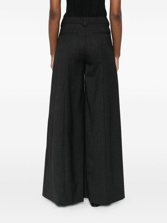 THE LATEST Trousers Black
