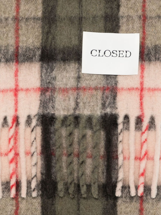 Closed Scarfs Pink