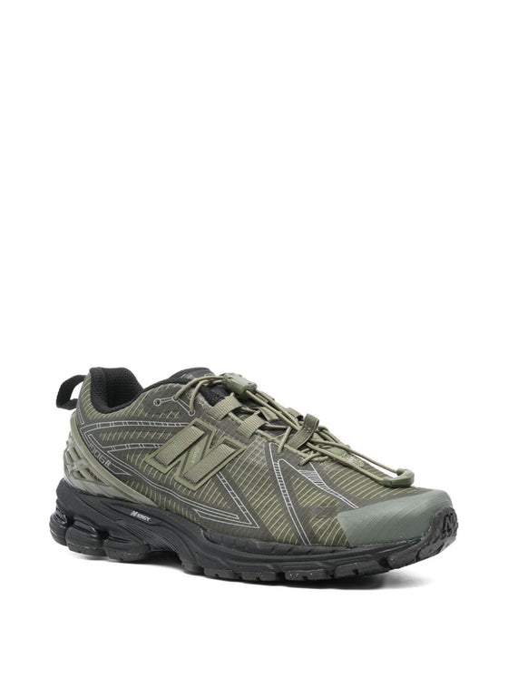 New Balance Sneakers Black
