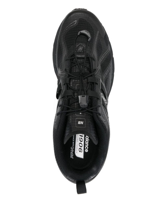 New Balance Sneakers Black