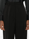 THE LATEST Trousers Black