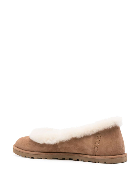 UGG Australia Flat shoes Beige