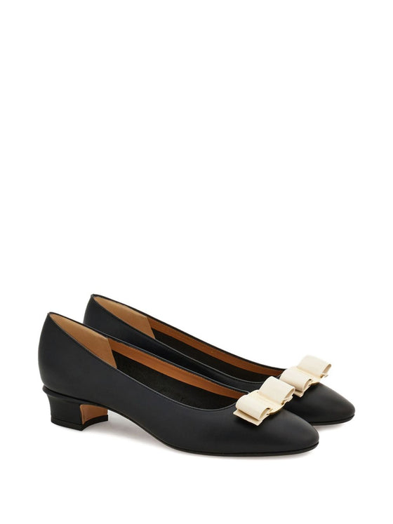 Ferragamo With Heel Black