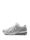 New Balance Sneakers Silver
