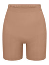 032C Mid thigh shorts