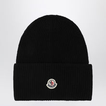  Moncler Black wool beanie with logo patch