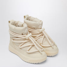  Moncler Altive Mid snow boots in beige