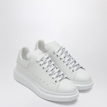  Alexander McQueen Oversize sneakers white