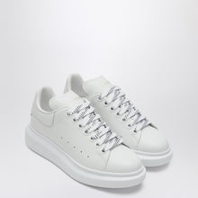  Alexander McQueen Oversize sneakers white