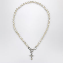  Vivienne Westwood Aleksa Pearl Necklace with Platinum Finish
