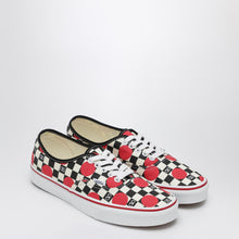  Valentino Garavani X Vans Sneaker Low-Top black/red with VLogo Checkerboard print and polka-dot detail