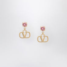  Valentino Garavani Gold VLogo Signature earrings with pink Swarovski