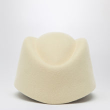 Valentino Garavani Vlogo Signature hat in cream colour wool