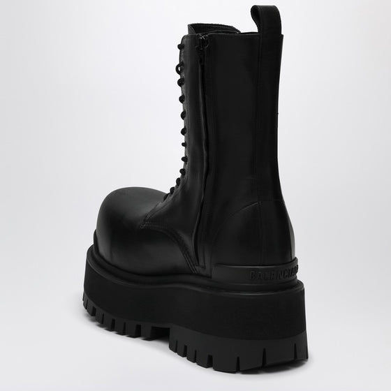 Balenciaga Giant platform boot in black
