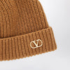 Valentino Garavani Camel Vlogo Signature cashmere beanie