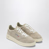 AUTRY Medalist Low sneaker in taupe suede