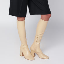  Chloé Beige Janis heeled boots
