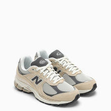  New Balance Low M2002R Sandstone sneakers