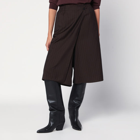 6397 Pinstripe bermuda shorts with crossover closure