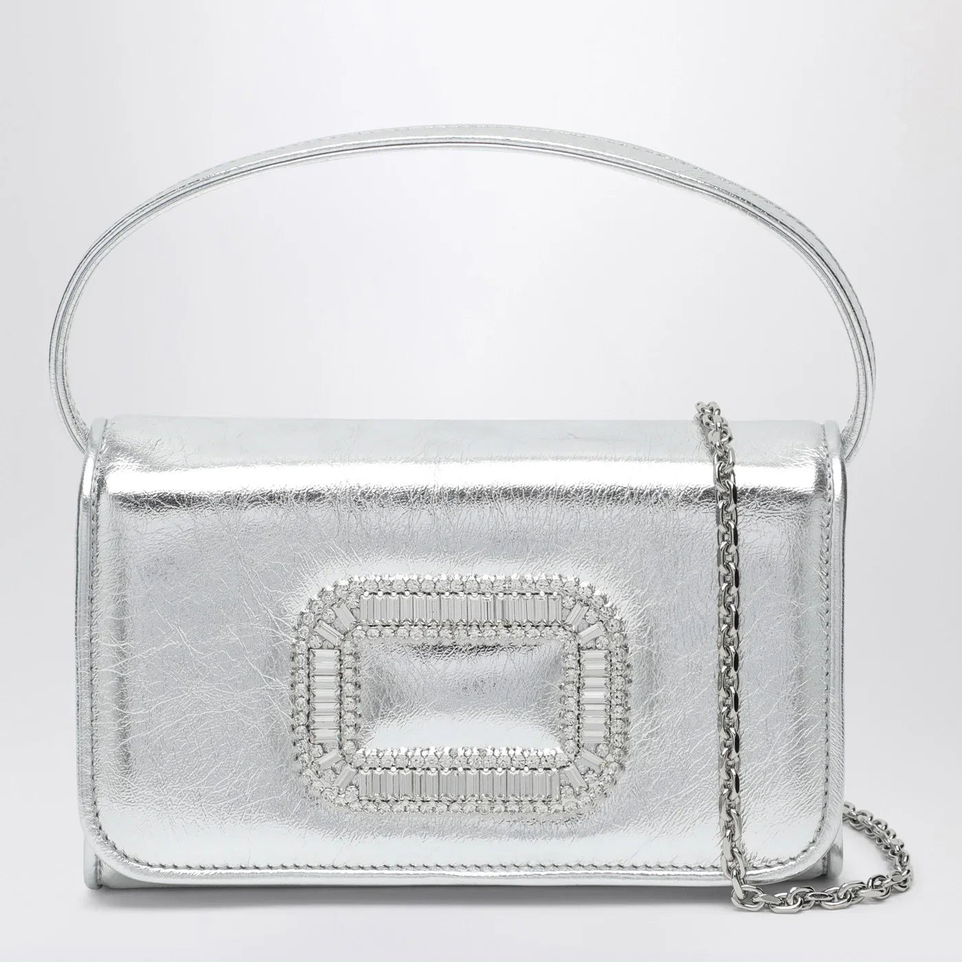 Roger vivier ボディバッグ　シルバー ROGER VIVIER Silver leather Micro Pilgrim bag | Milan Fashionista