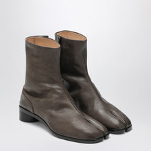  Maison Margiela Tabi ankle boot in brown leather