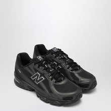  New Balance 740 Black/Silver metallic sneakers
