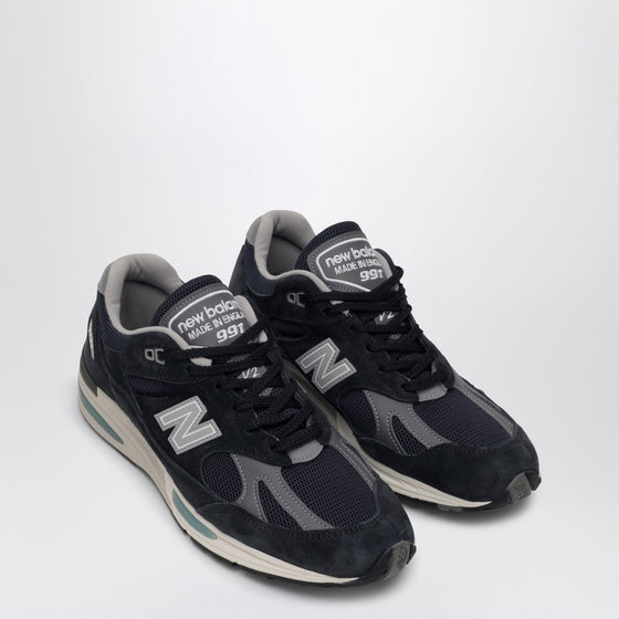 New Balance Made in UK 991v2 Sneakers in Navy Blue