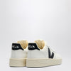 VEJA Sneaker V-10 in white and black leather