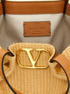 Shopping Valentino Garavani Medium Raffia
