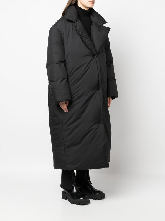 032C Coats Black