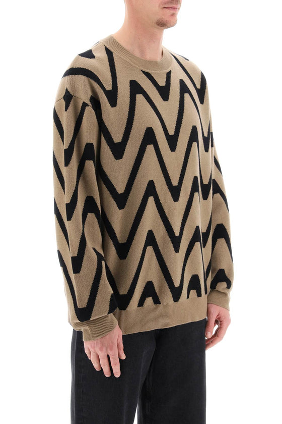 Closed geometric jacquad sweater