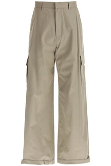  Off-white wide-legged cargo pants with ample leg